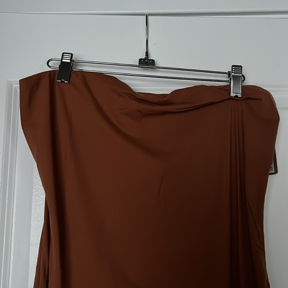 LIMITED EDITION Bronze SKIMS Fits Everybody Tube Dress Size 3X NWT - Picture 3 of 7